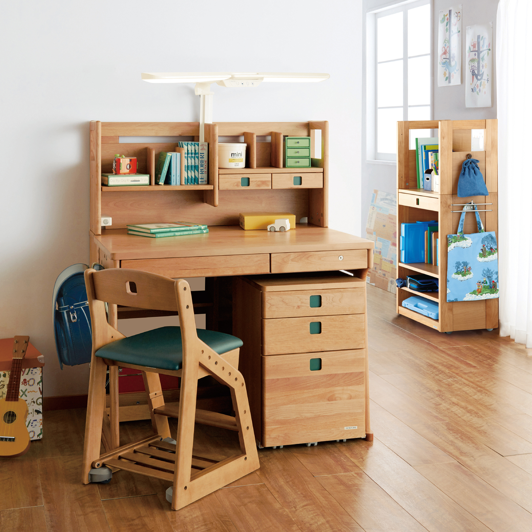 mimiminami様オーダー品　学習机① mimiminami様オーダー品 学習机① LakeWood（レイクウッド） ステップ